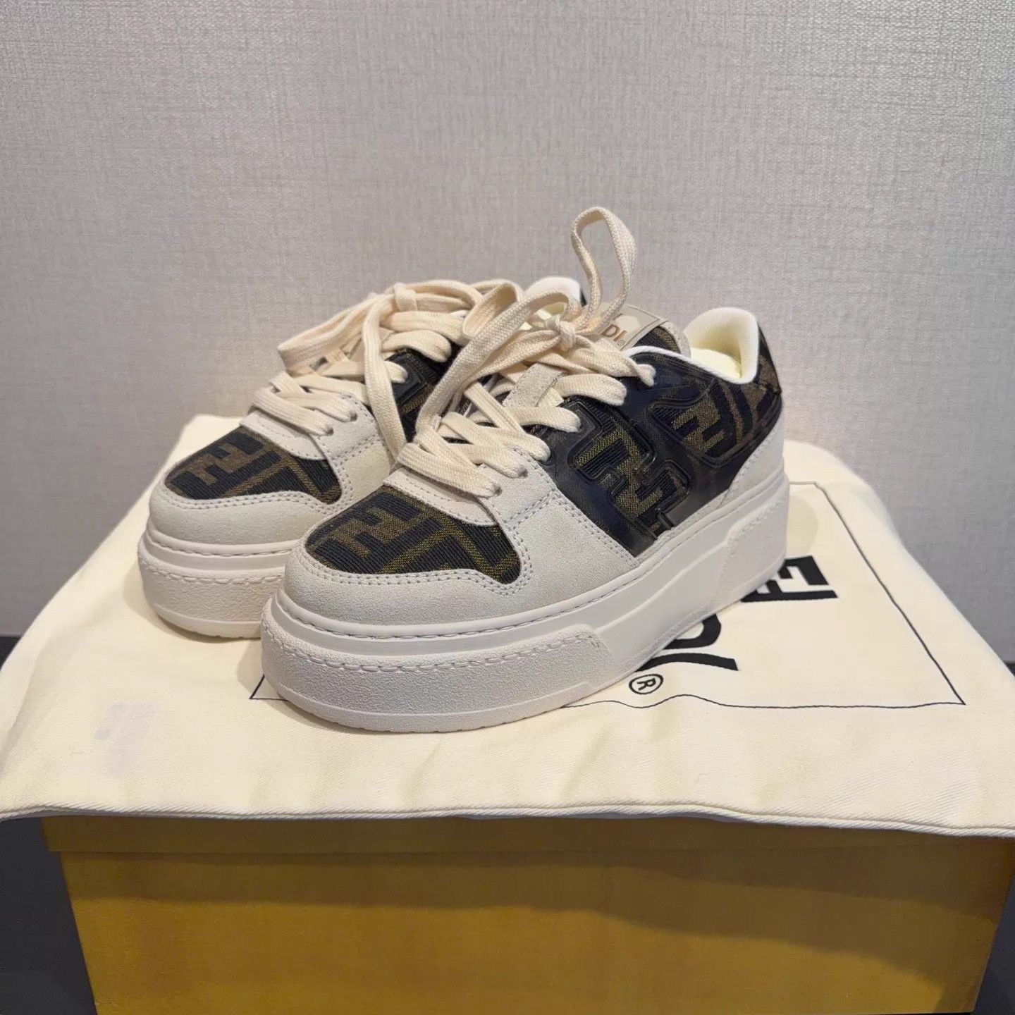 Fendi FENDI Match 5cm Platform White Green 35 Sneakers Size US 4.5 / IT 34.5 - 2 Thumbnail