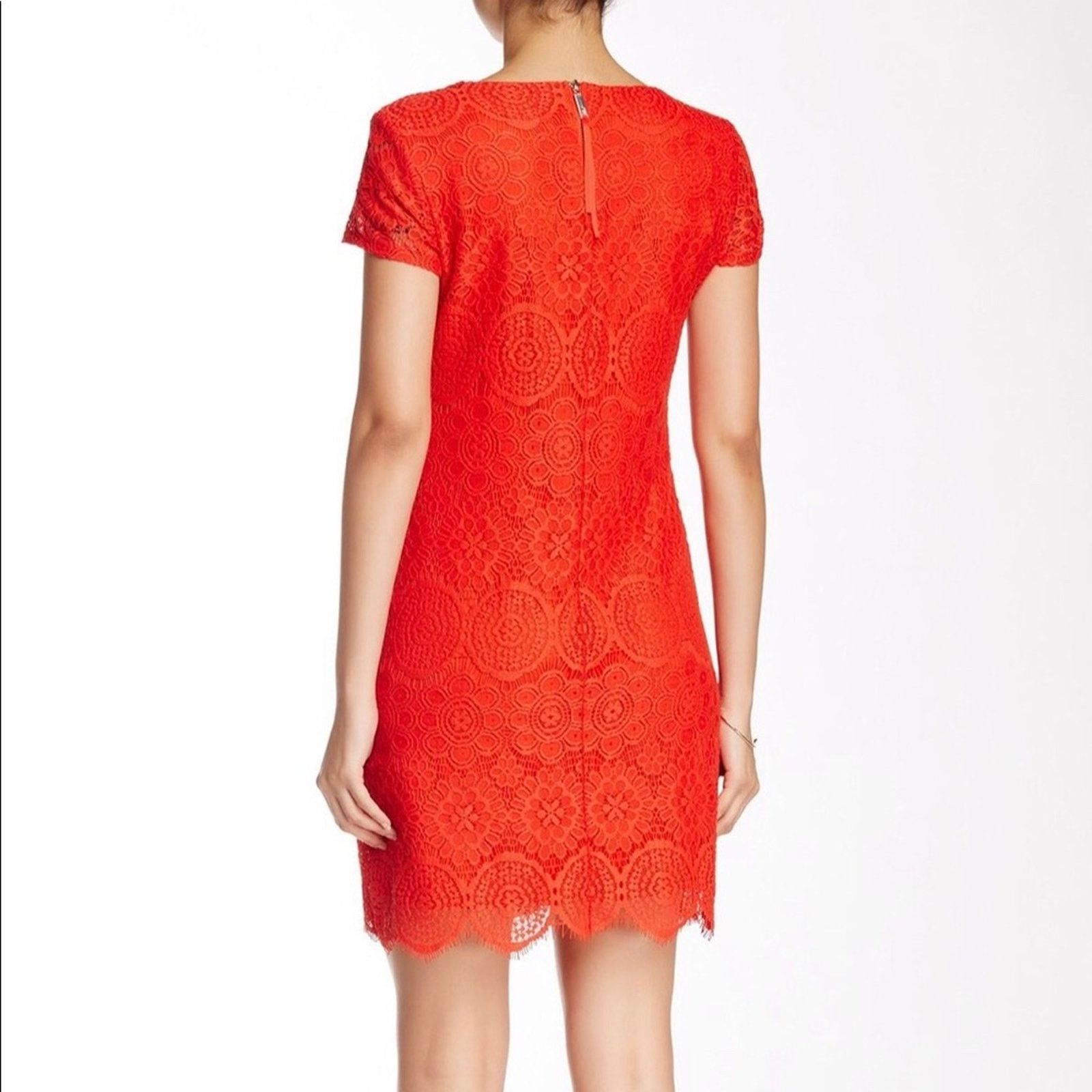 Laundry by Shelli Segal Laundry by Shelli Segal fiery red lace mini dress Size L / US 10 / IT 46 - 2 Thumbnail