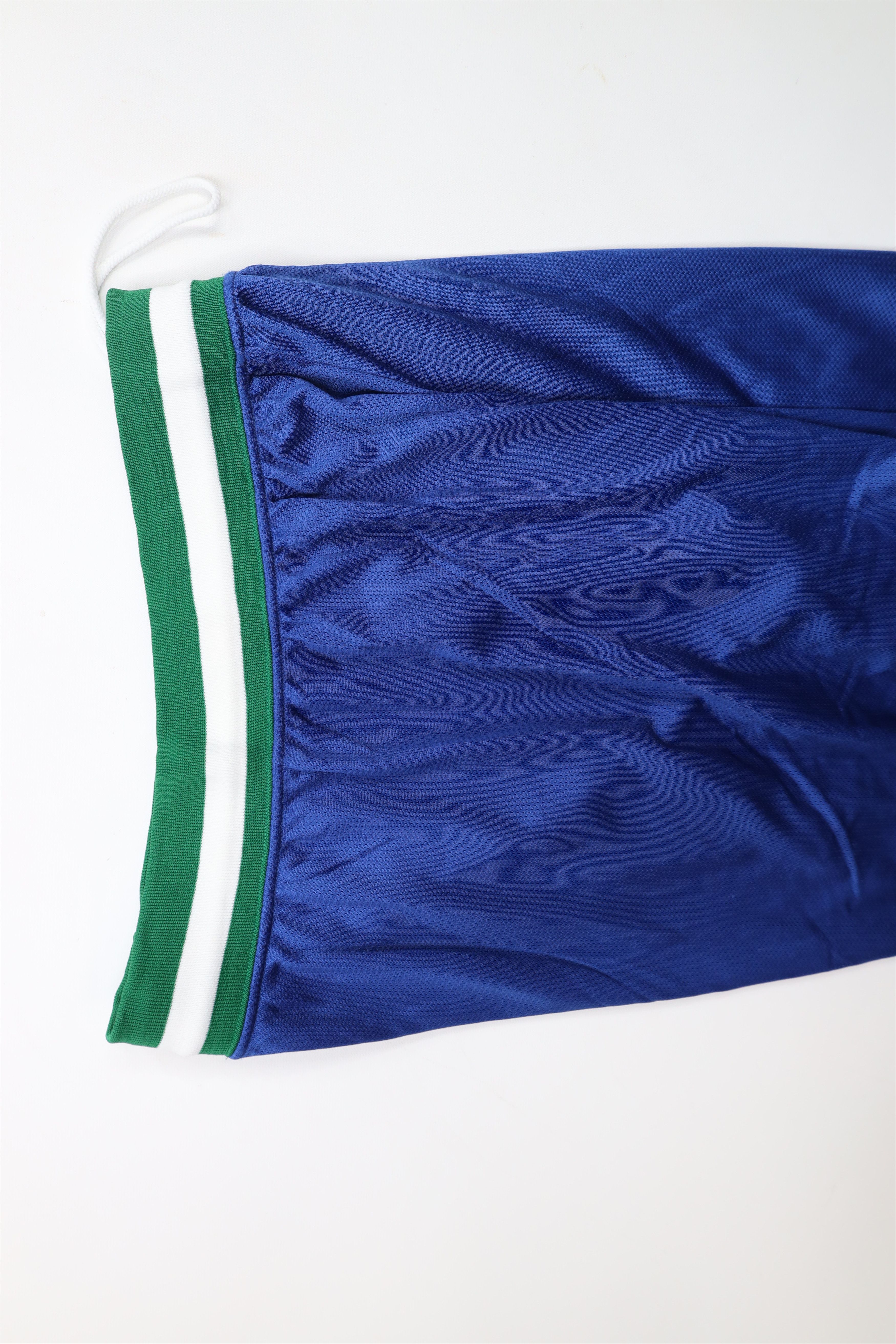 Champion × Vintage Vintage 90s Champion Mavericks Basketball Shorts Blue USA Size US 34 / EU 50 - 9 Thumbnail