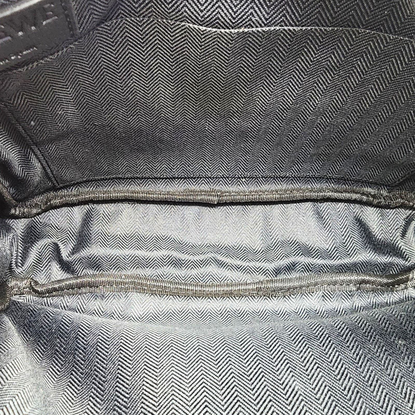Loewe Military Messenger Crossbody Grained Leather Bag Black Size ONE SIZE - 8 Thumbnail