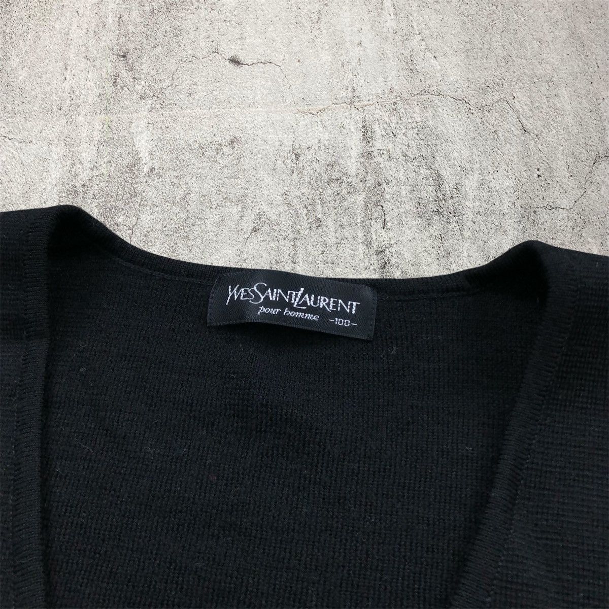 Yves Saint Laurent Vintage Yves Saint Laurent Pour Homme Knit Vest Black Luxury Size US L / EU 52-54 / 3 - 7 Thumbnail