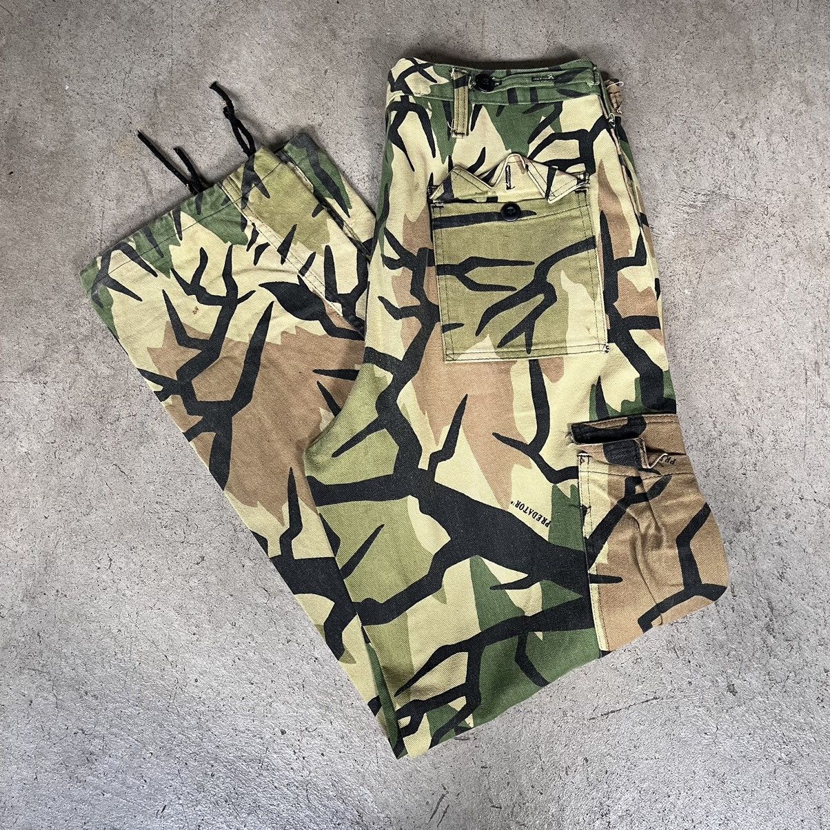 Image of Vintage Very Predator Camo Hunting Cargo Pants Tactical Baggy in Green, Men's (Size 36)