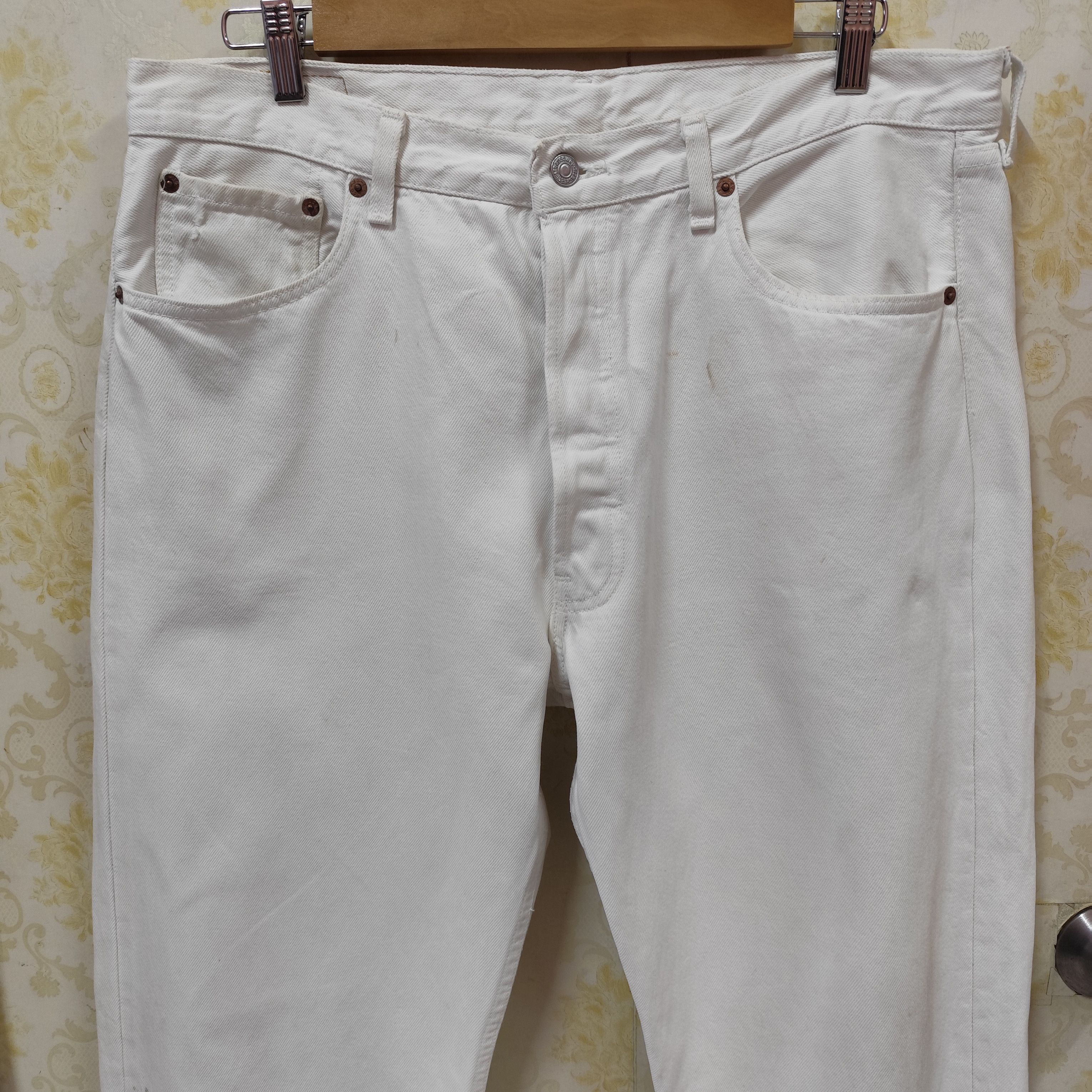 Levi's × Vintage 🇺🇸VINTAGE LEVIS 501 WHITE JEANS MADE IN USA Size US 38 / EU 54 - 2 Thumbnail