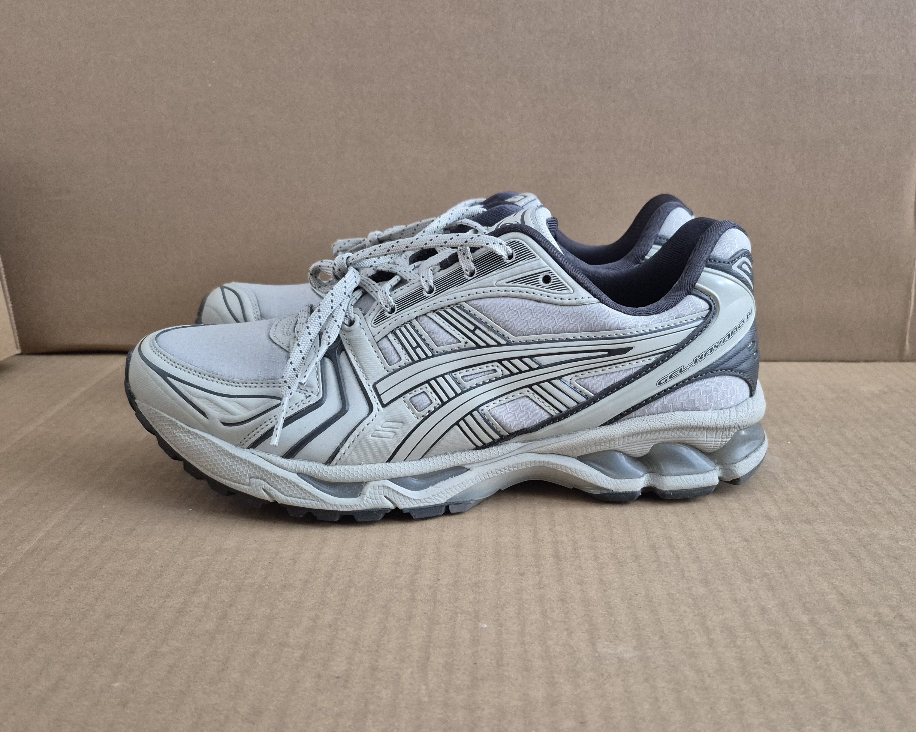 Asics Kayano 14 Size US 8 / EU 41 - 2 Thumbnail