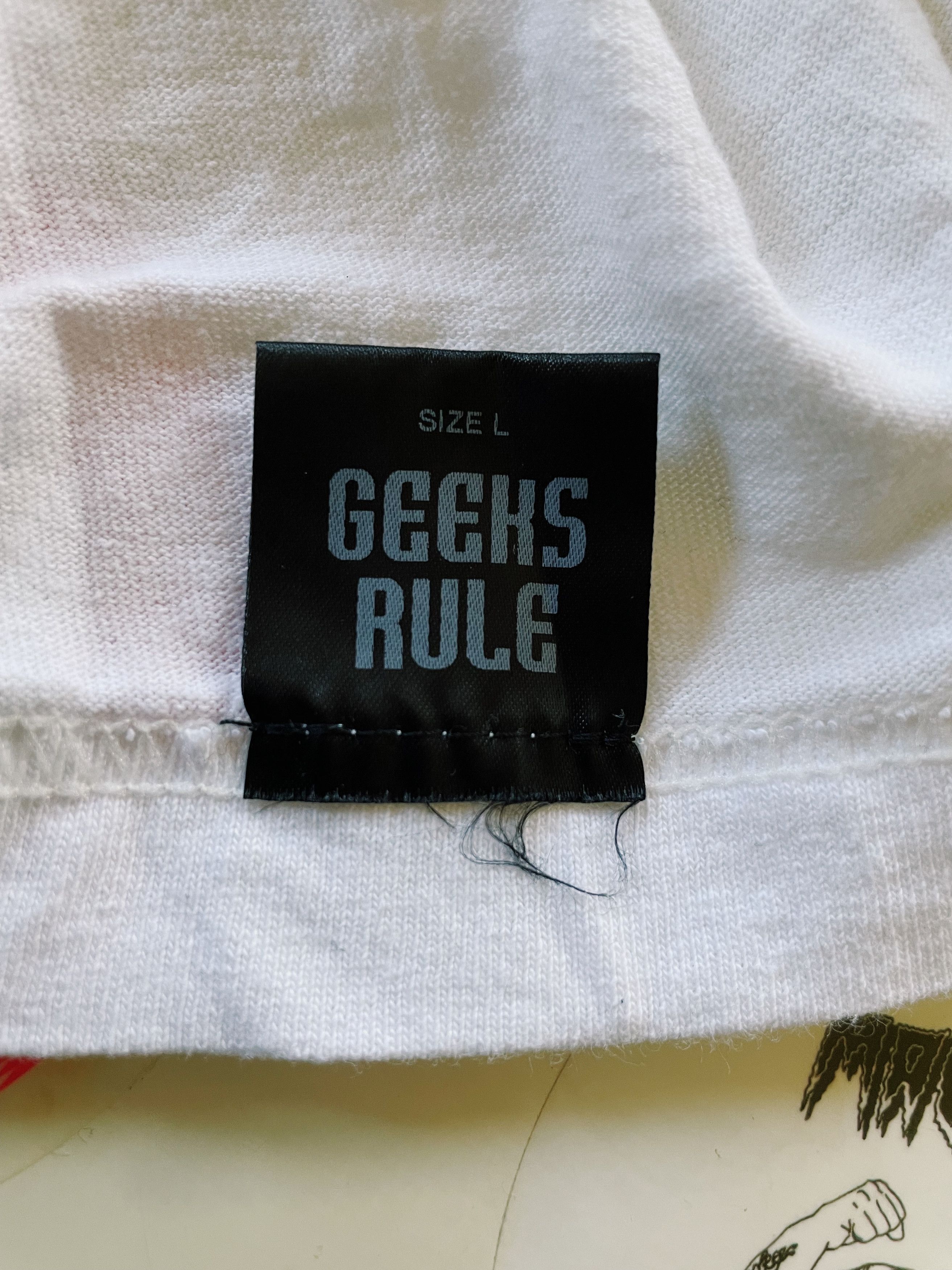 Anime Geeks Rule x Serial Experiments Lain Vol. 3 Licensed T-shirt Size US L / EU 52-54 / 3 - 6 Thumbnail