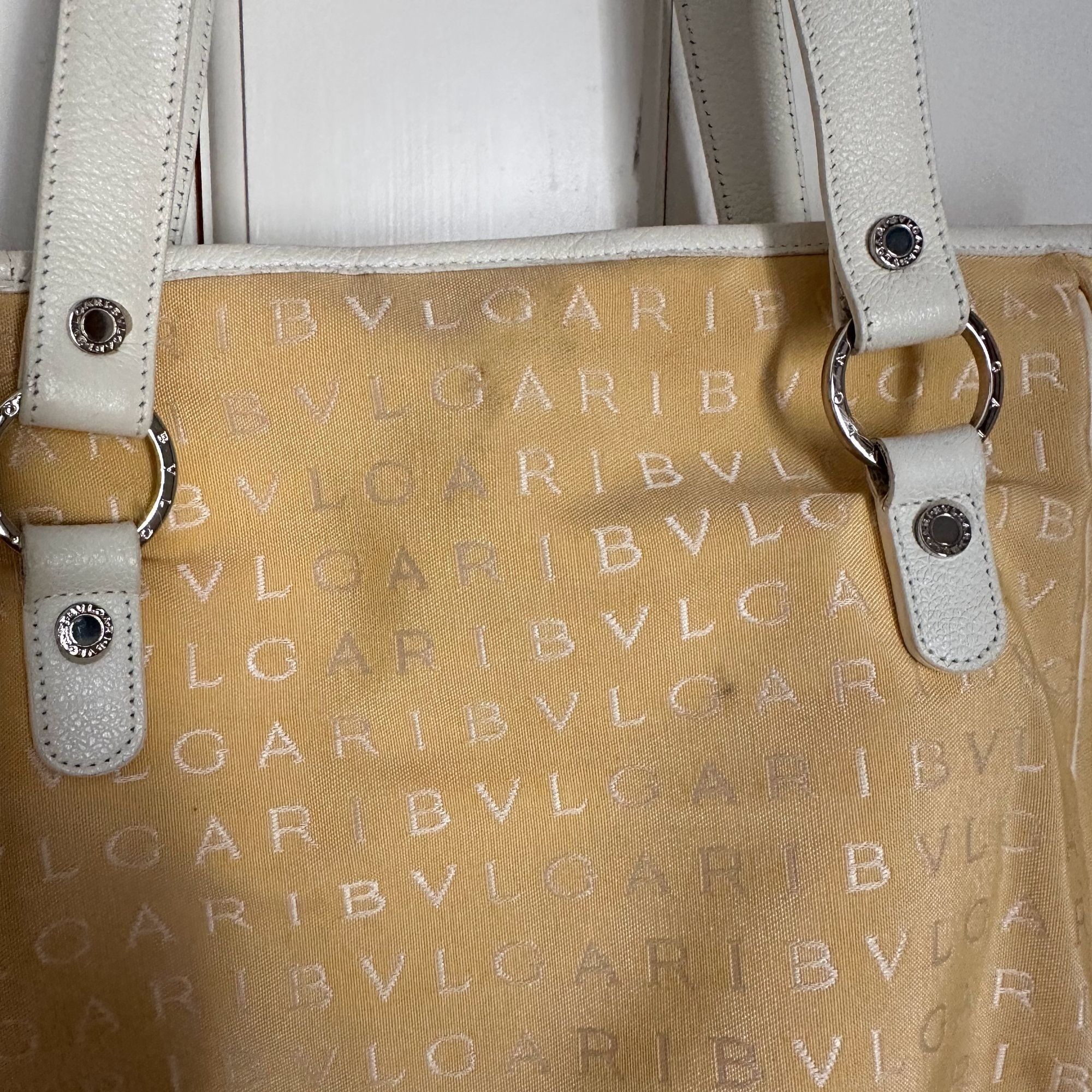 Bvlgari Bvlgari Logo Mania Pale Yellow Shoulder Bag / Tote Size ONE SIZE - 13 Thumbnail