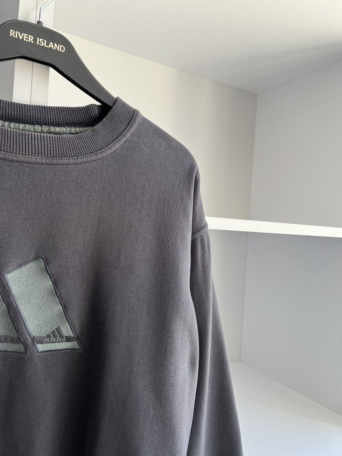 Adidas × Vintage Vintage Adidas Embroidered Logo sweatshirt Size US M / EU 48-50 / 2 - 6 Thumbnail