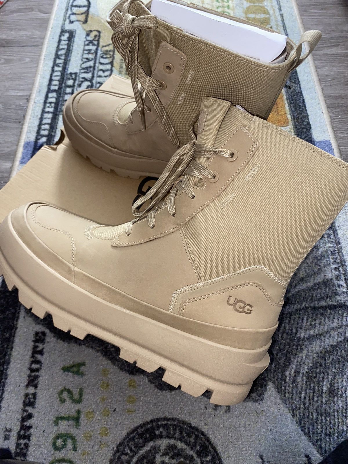 Ugg UGG The Lug Boot Sand Size US 6 / IT 36 - 7 Thumbnail