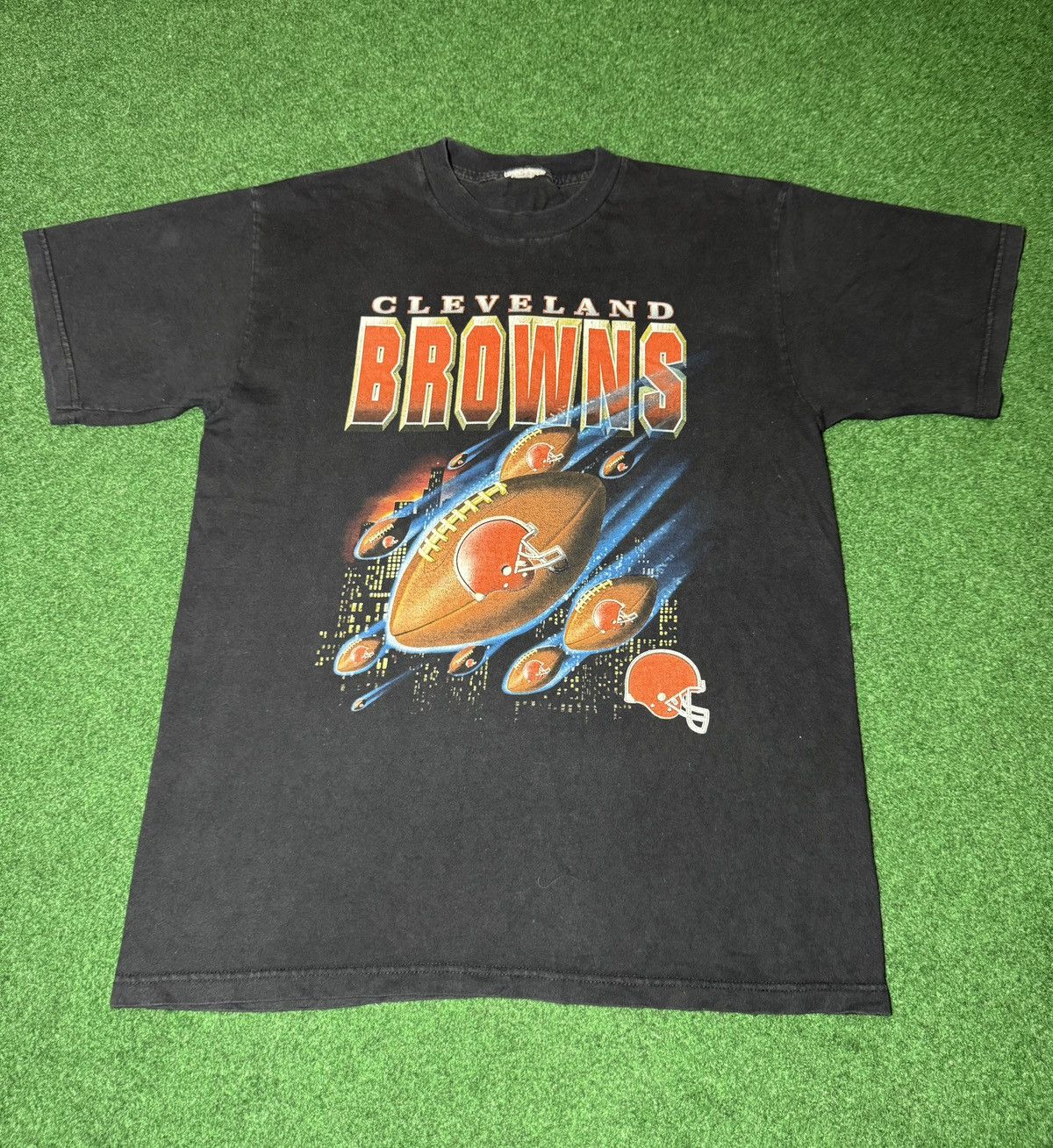 NFL × Vintage Vintage 90s Cleveland Browns RARE Retro Graphic T Shirt Size US L / EU 52-54 / 3 - 1 Thumbnail
