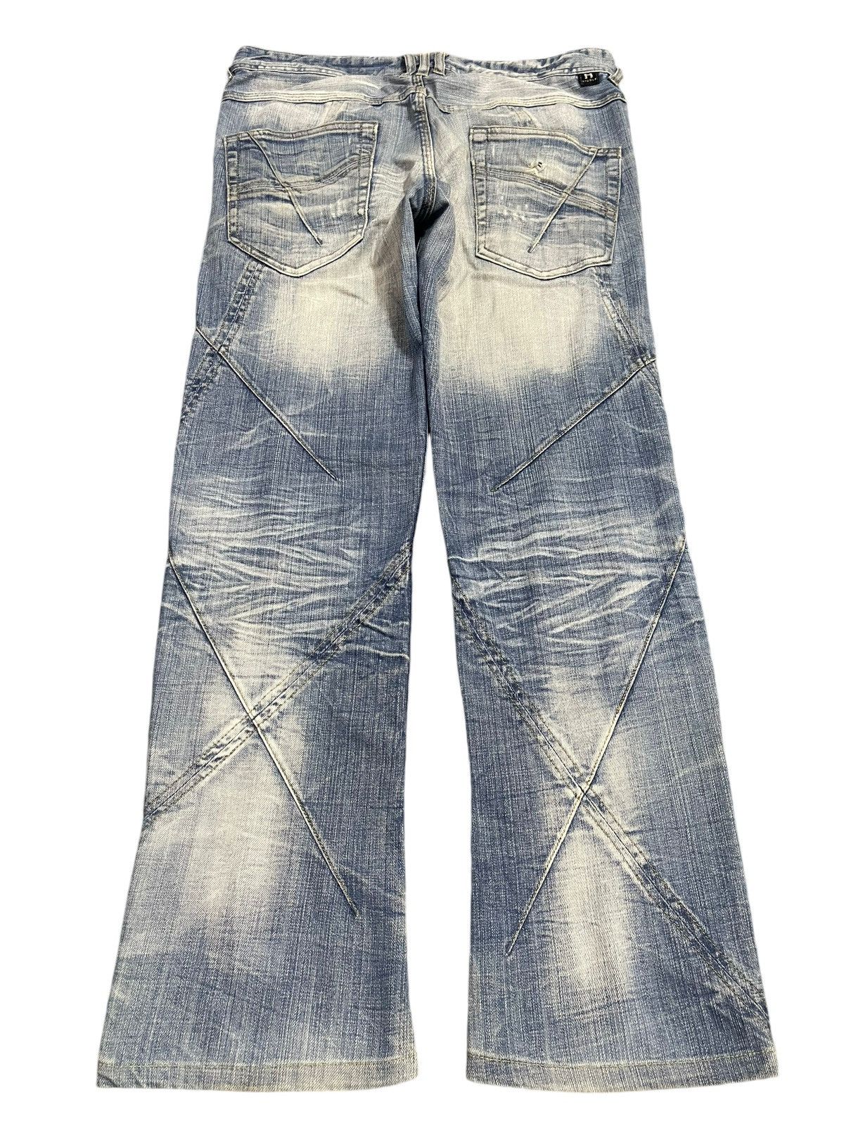 Who Decides War Vintage Japanese Brand Embroidered Patch Style Jeans Size US 32 / EU 48 - 2 Thumbnail