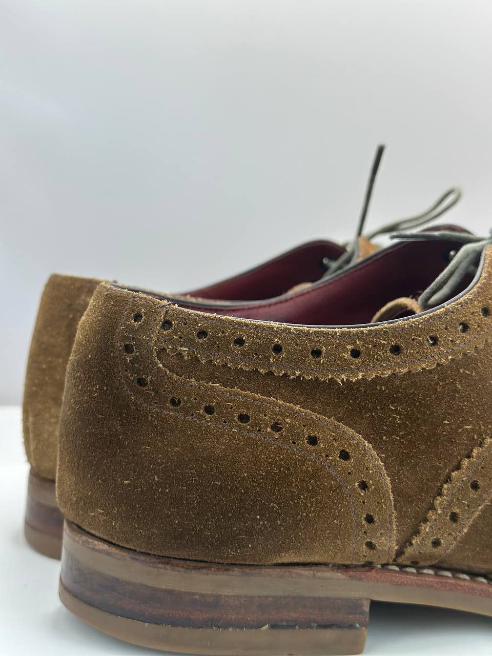 Loake Loake Kerridge TG Suede Brogues Claridge/F UK 8 Almond Toe Size US 9 / EU 42 - 6 Thumbnail