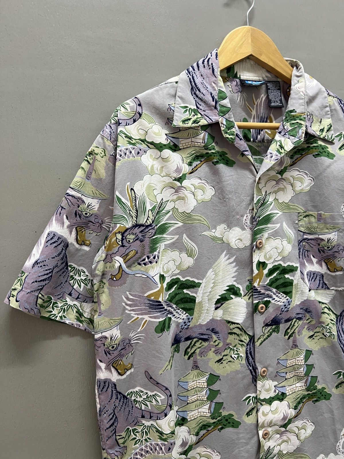 KAVU Vintage Kavu Tiger Print Hawaiian Shirt Size US S / EU 44-46 / 1 - 2 Thumbnail