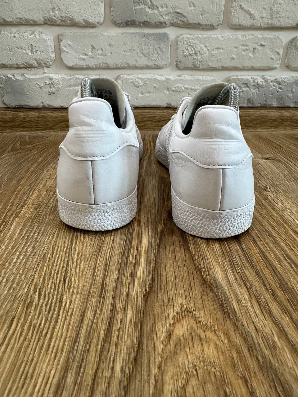 Vintage ADIDAS GAZELLE SHOES WHITE SNEAKERS Mens Size 39.5 Size US 6.5 / EU 39-40 - 4 Thumbnail
