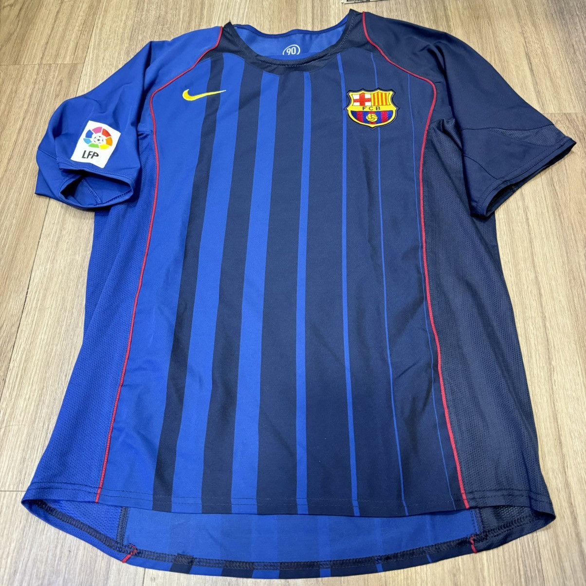 Vintage Barcelona 04/05 away shirt #9 Eto’o Size US M / EU 48-50 / 2 - 1 Thumbnail