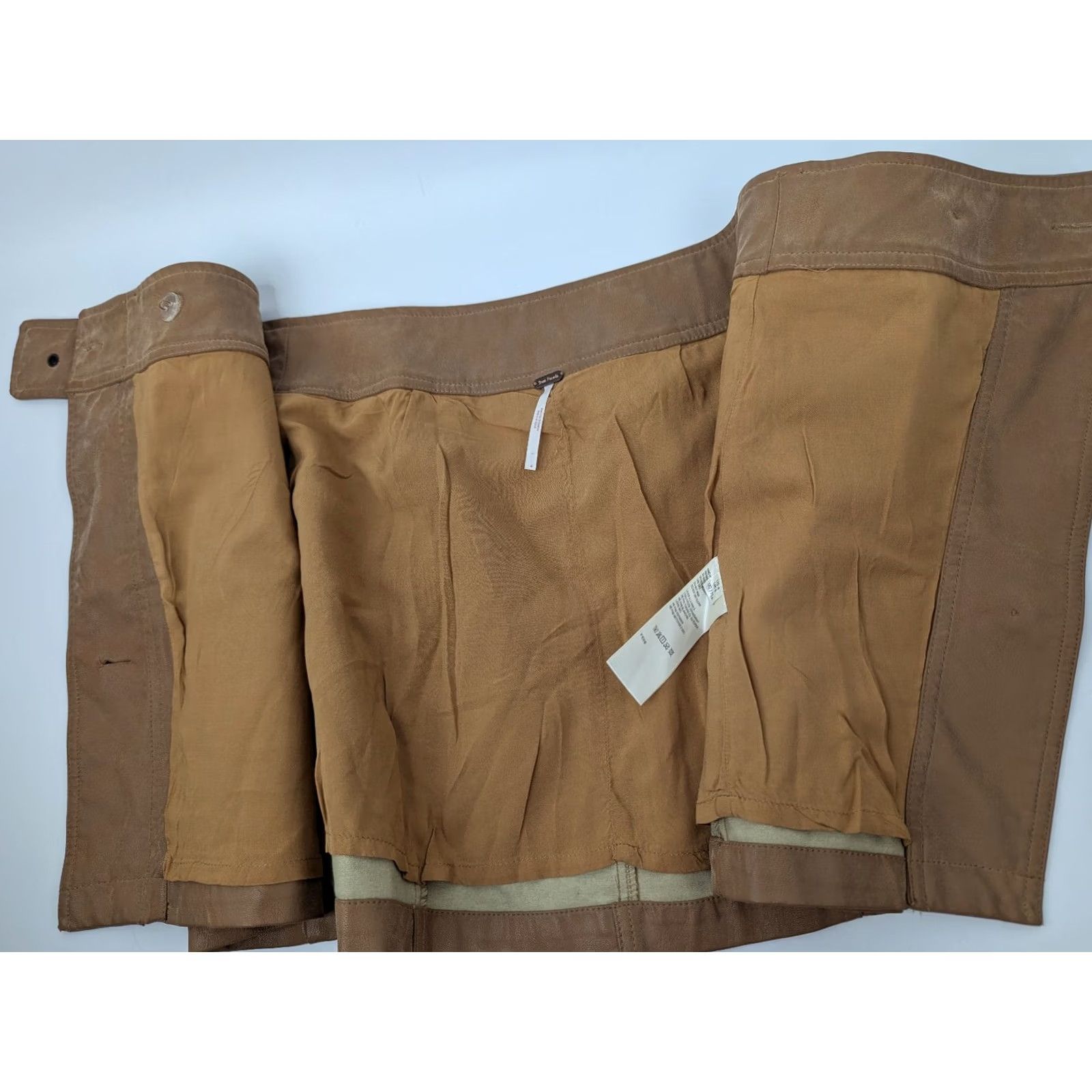 Free People VINTAGE Free People Skirt Womens 4 Camel Brown Faux Leather Buckle Wrap Mini Mod Size 27" / US 4 / IT 40 - 7 Thumbnail