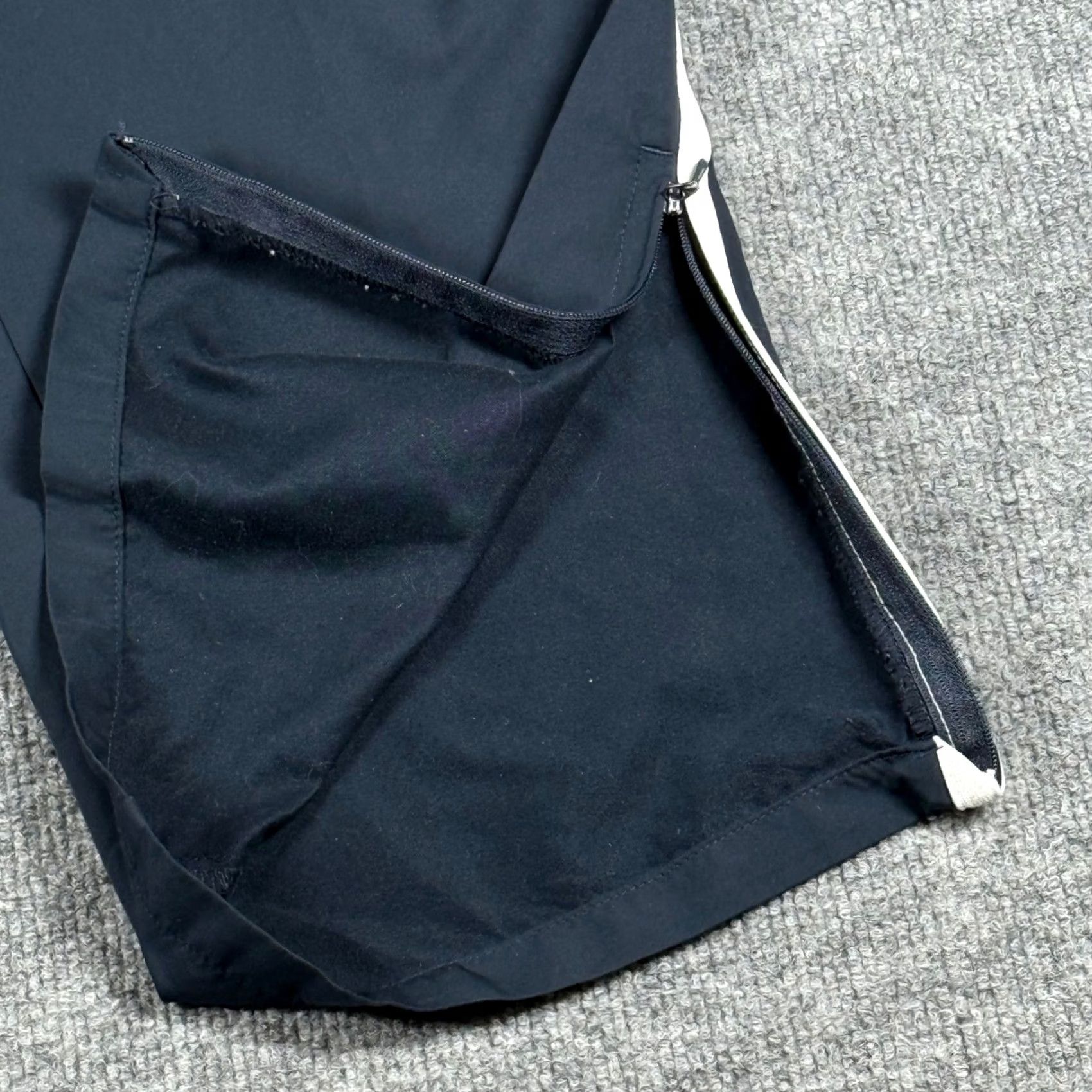 Ralph Lauren Lauren Ralph Lauren Active Track Pants Women 14 Navy Blue Pockets Elastic Waist Slit 30 Inseam Athletic Casual Athleisure Size 36" / US 14 / IT 50 - 4 Thumbnail