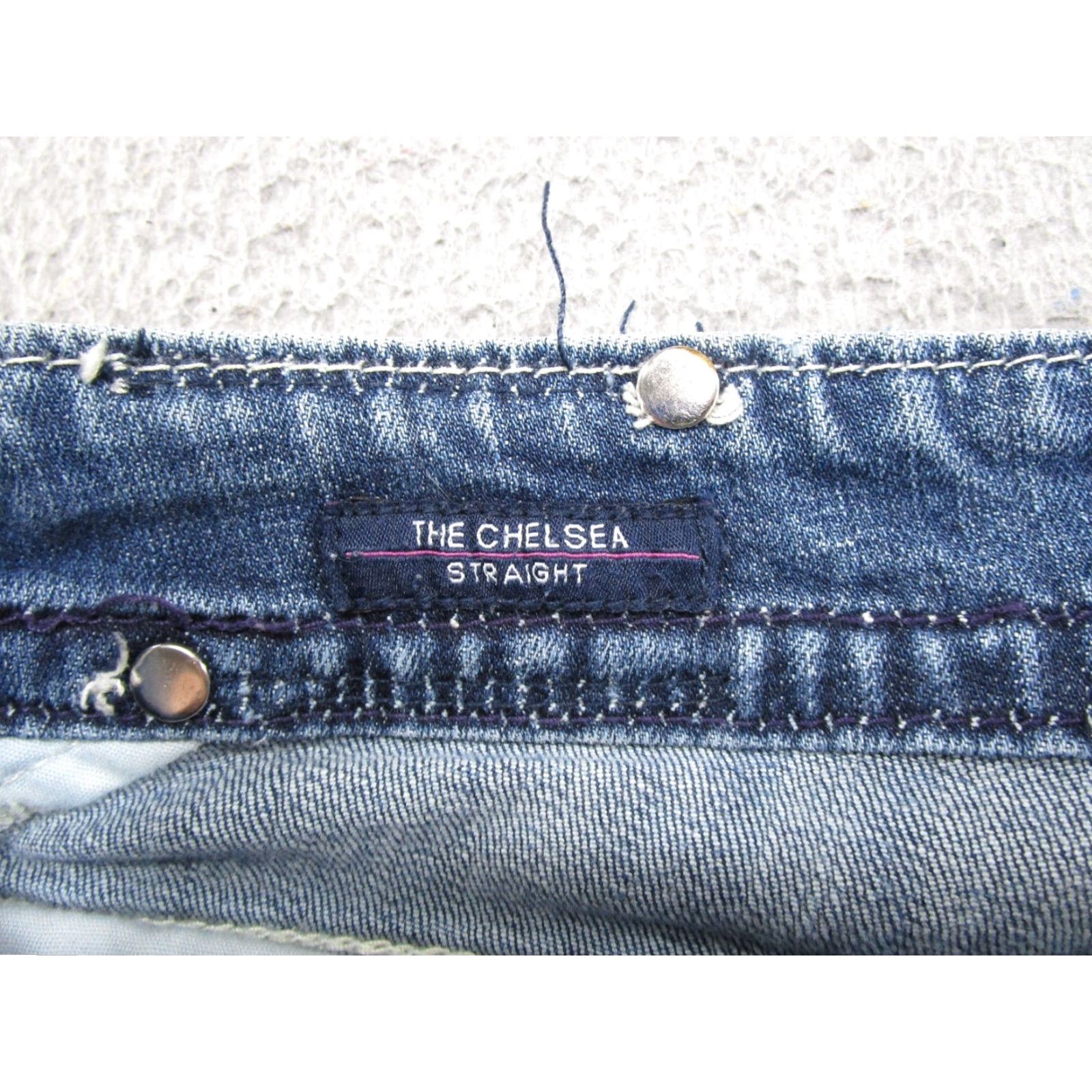 Vintage Vtg Y2K Vigoss Chelsea Straight Leg Stretch Denim Jeans 8x33 Blue Cotton 5-Pocket Women Mens? Size 30" / US 8 / IT 44 - 4 Thumbnail