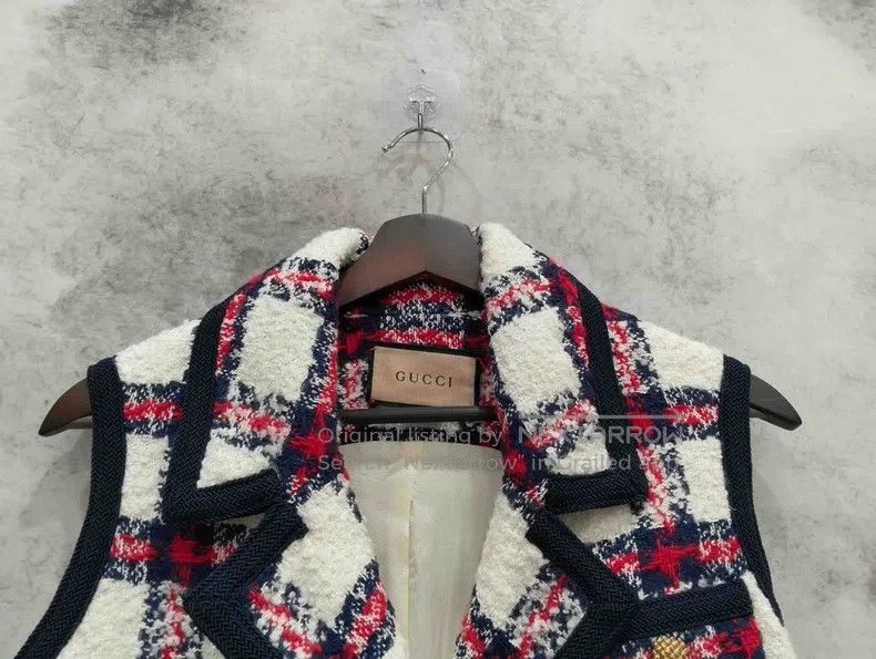 Gucci Gucci White and red plaid women's wool vest jacket Size XS / US 0-2 / IT 36-38 - 3 Thumbnail