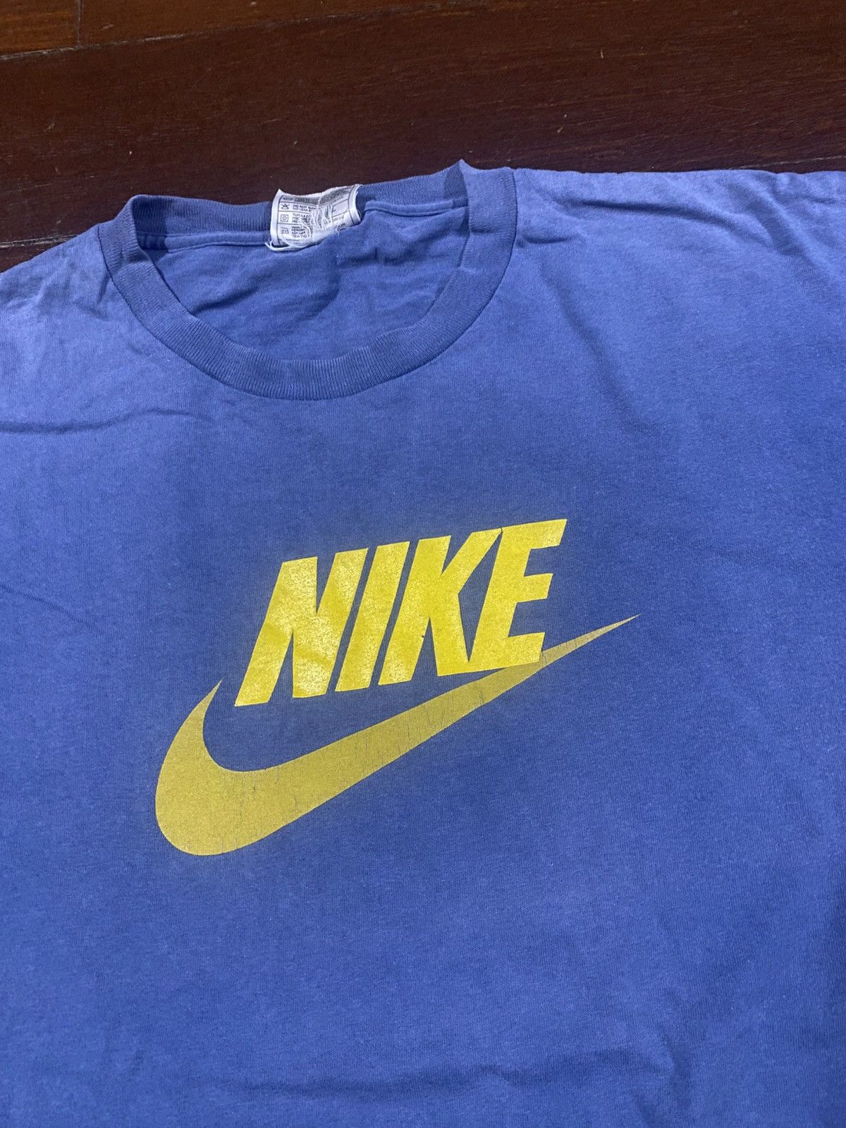 Nike Vintage Nike Big Swoosh Centr Logo Oversized Y2K distressed Size US L / EU 52-54 / 3 - 6 Thumbnail