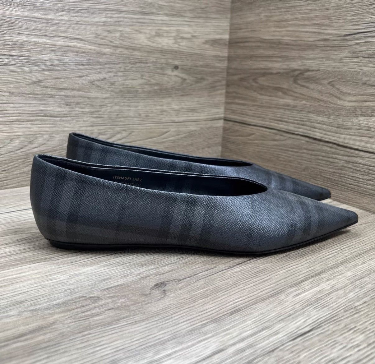 Burberry Burberry Black Check Pointed-toe Ballet Flats J41 Size US 8.5 / IT 38.5 - 4 Thumbnail
