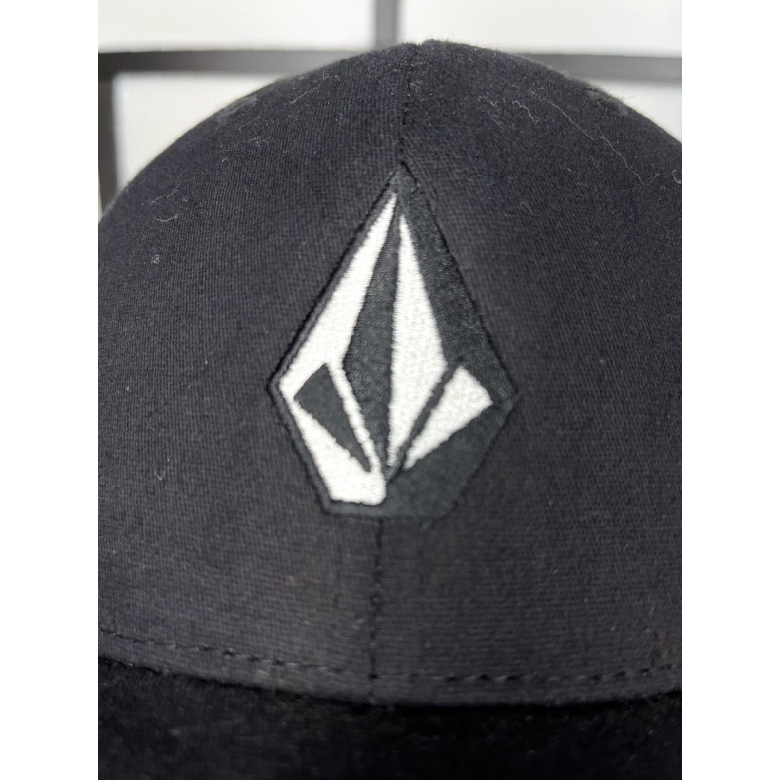 Volcom Volcom Hat Cap Fitted Adult Large Black Cotton Flexfit Skater Skate Beach Size ONE SIZE - 2 Thumbnail