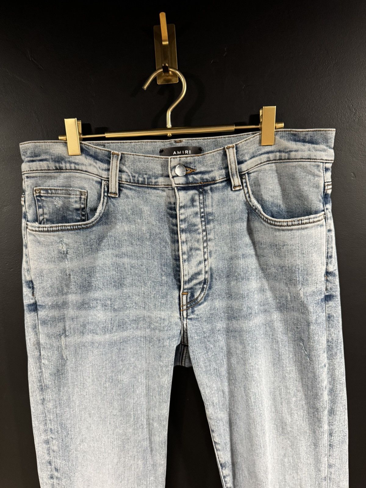 Amiri Amiri Faded Blue Distressed Knee Blowout Stacked Denim 34x33 Size US 34 / EU 50 - 3 Thumbnail