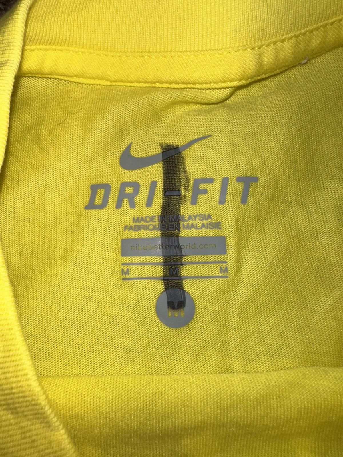 Nike Nike Men’s Advantage NYC Tennis Yellow T-Shirt Size US M / EU 48-50 / 2 - 2 Thumbnail