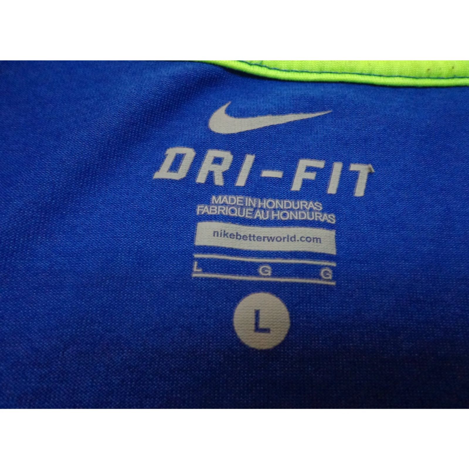 Nike Nike Football Dri-Fit Blue Graphic T Shirt Size Large Mens L Color Blue Nike Dri-FIT T-Shirt Football Short Sleeve Crew Pullover 100% Polyester Size US L / EU 52-54 / 3 - 4 Thumbnail