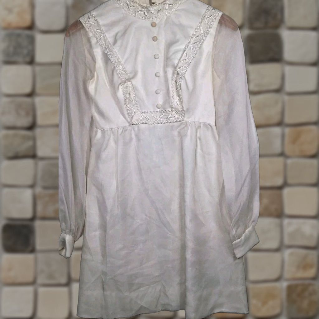Layer 8 VINTAGE First Communion Dress Girls Size 5 Ivory Long Sleeve Sheer Layer Size US S / EU 44-46 / 1 - 1 Thumbnail