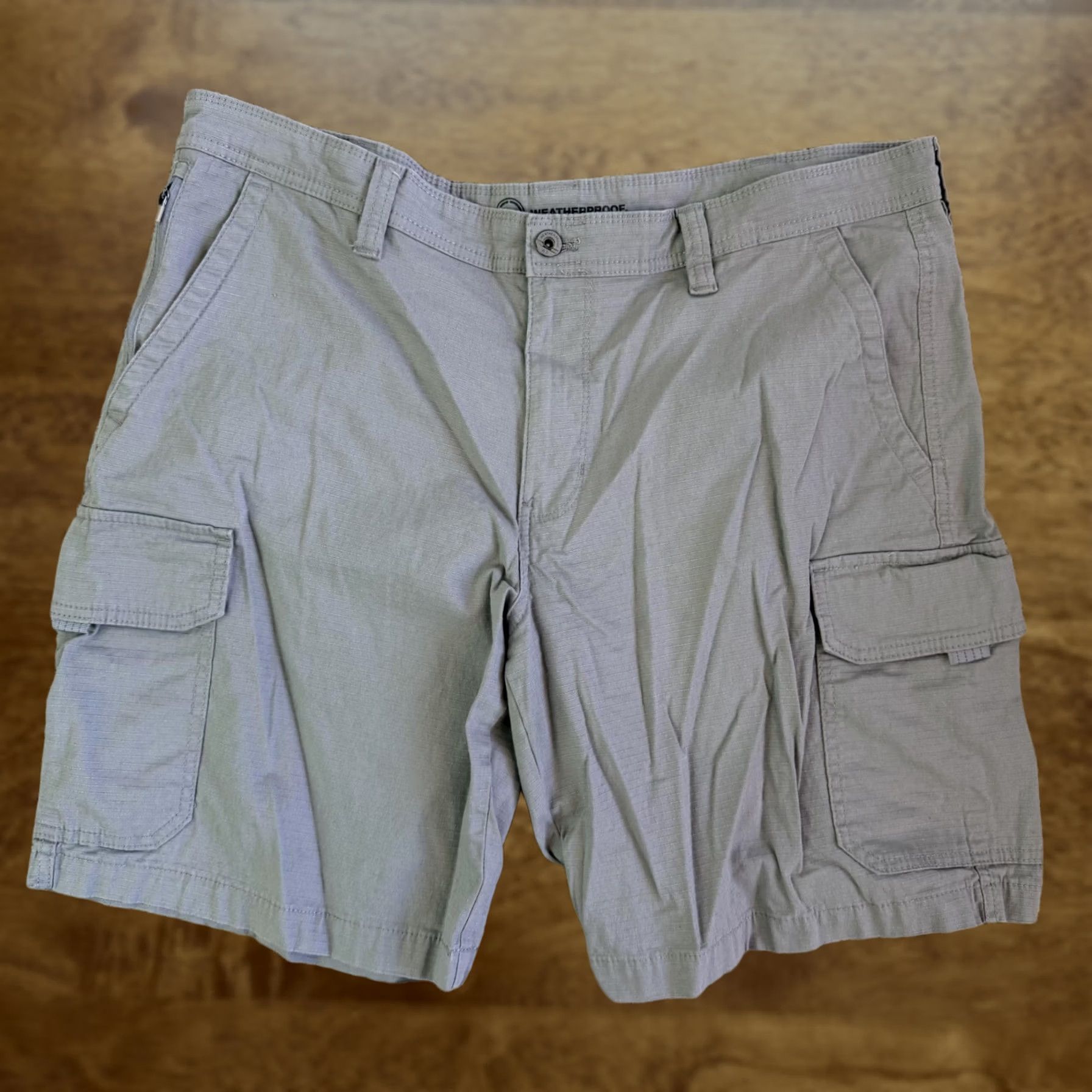 Weatherproof Weatherproof Cargo Shorts Men 38 Gray Stretch Pockets 10 Inseam Casual Summer Size US 38 / EU 54 - 1 Thumbnail