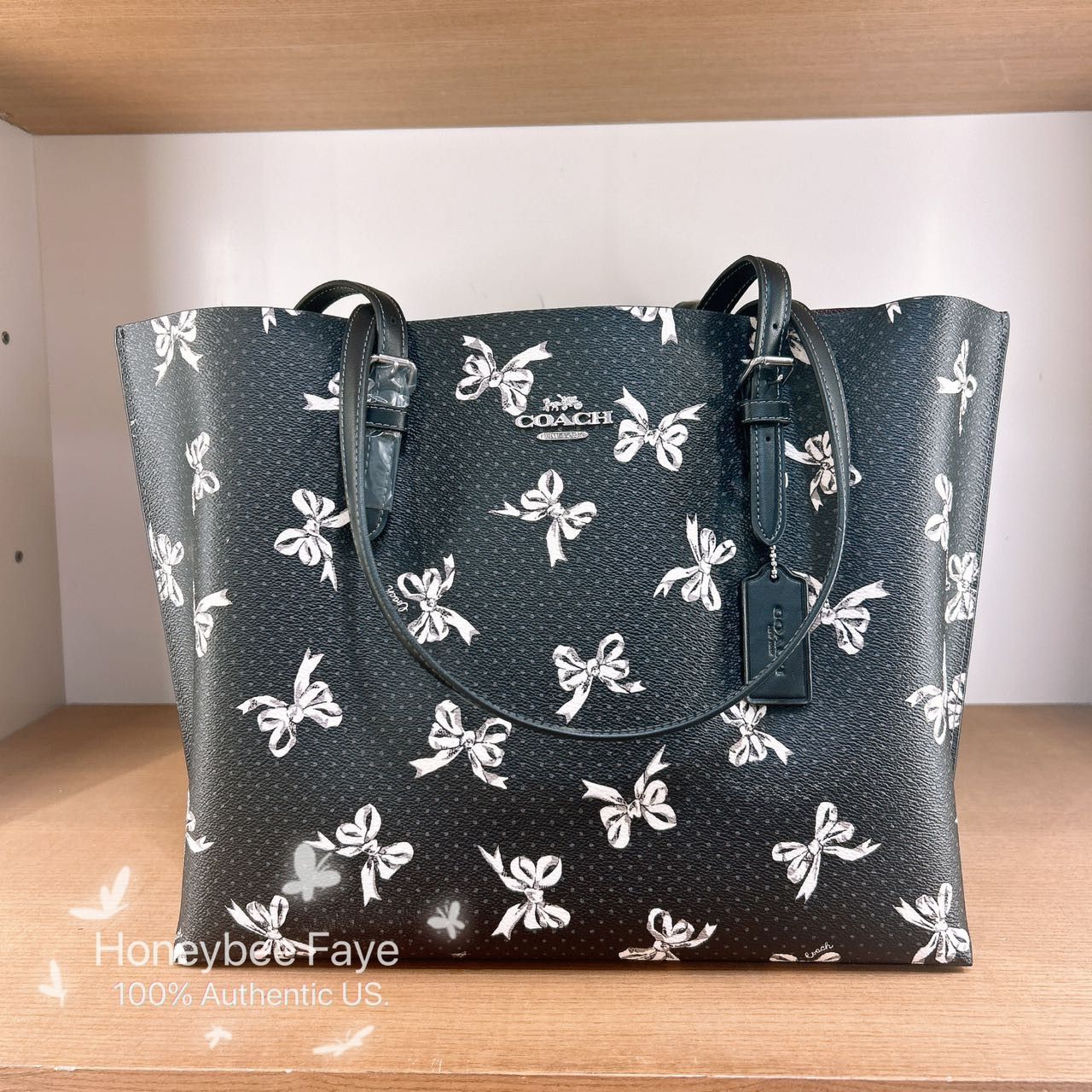 Coach NWT Coach Mollie Tote Bag With Bow Print CY647 Size ONE SIZE - 1 Thumbnail