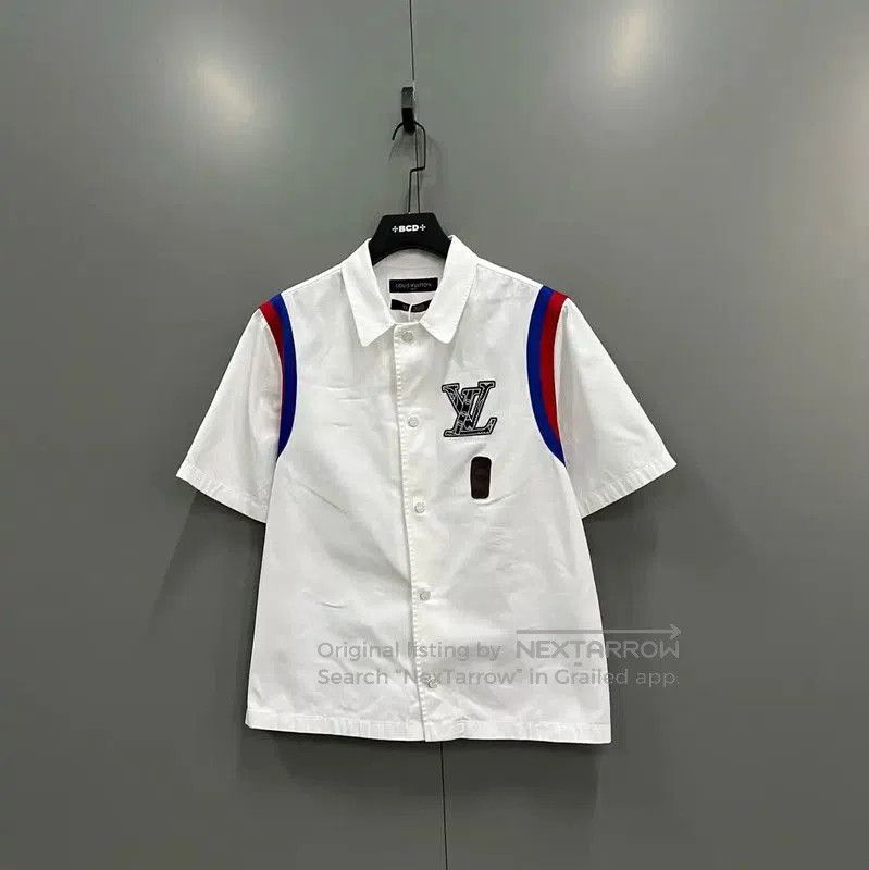 Louis Vuitton Louis Vuitton Short Sleeve Cotton Logo Shirt . Size US L / EU 52-54 / 3 - 1 Thumbnail