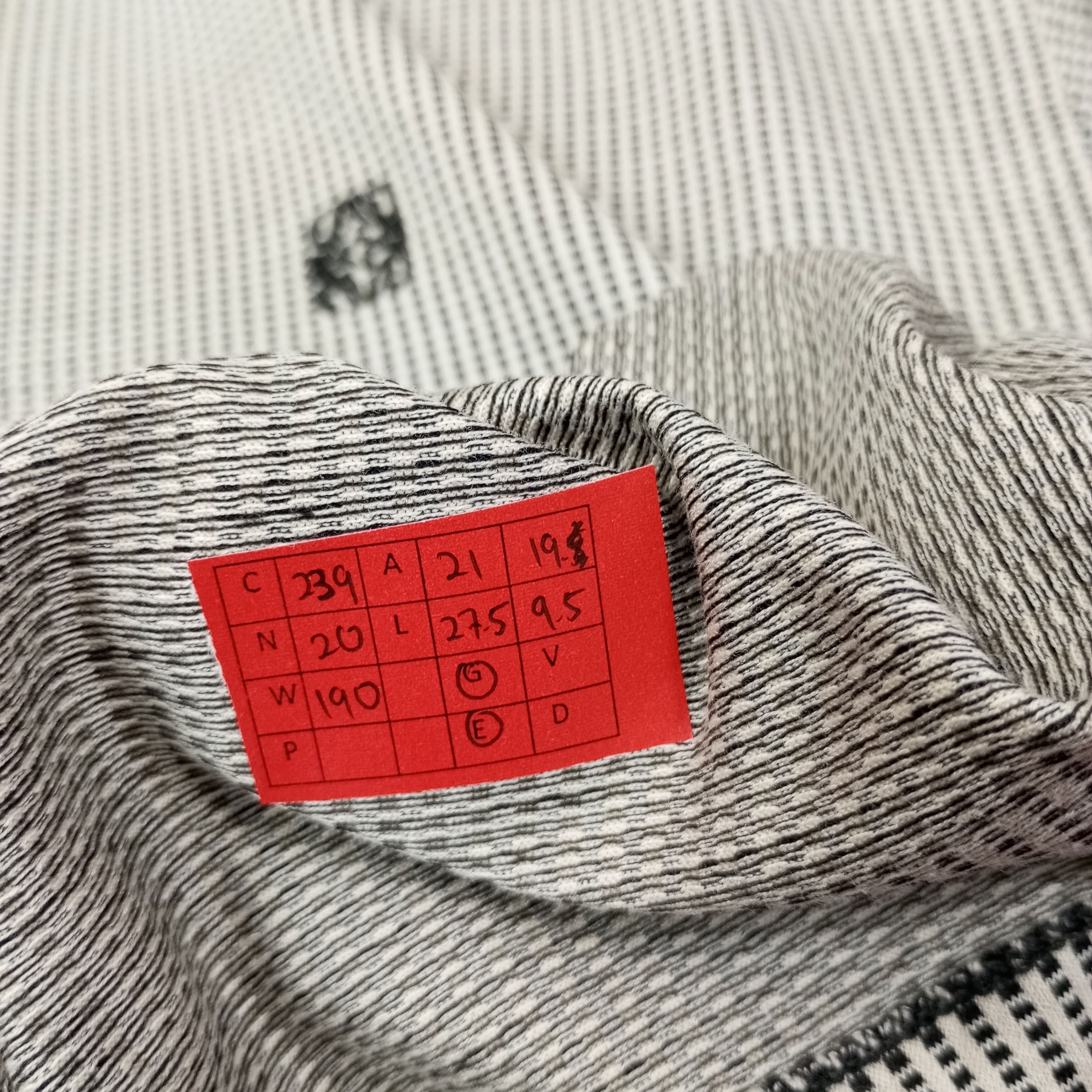 Loewe Vintage Loewe Luxury Fashion Brand Casual Polos c239n20 Size US L / EU 52-54 / 3 - 8 Thumbnail