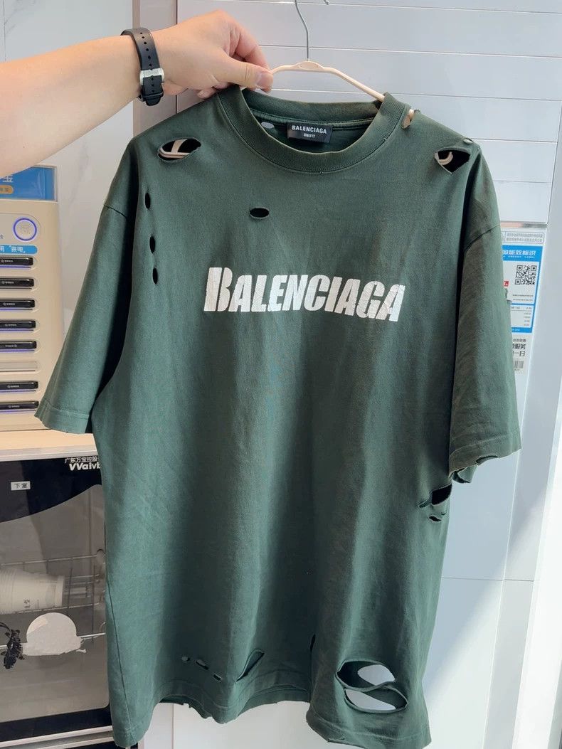 Balenciaga Balenciaga short sleeves Size US S / EU 44-46 / 1 - 1 Thumbnail