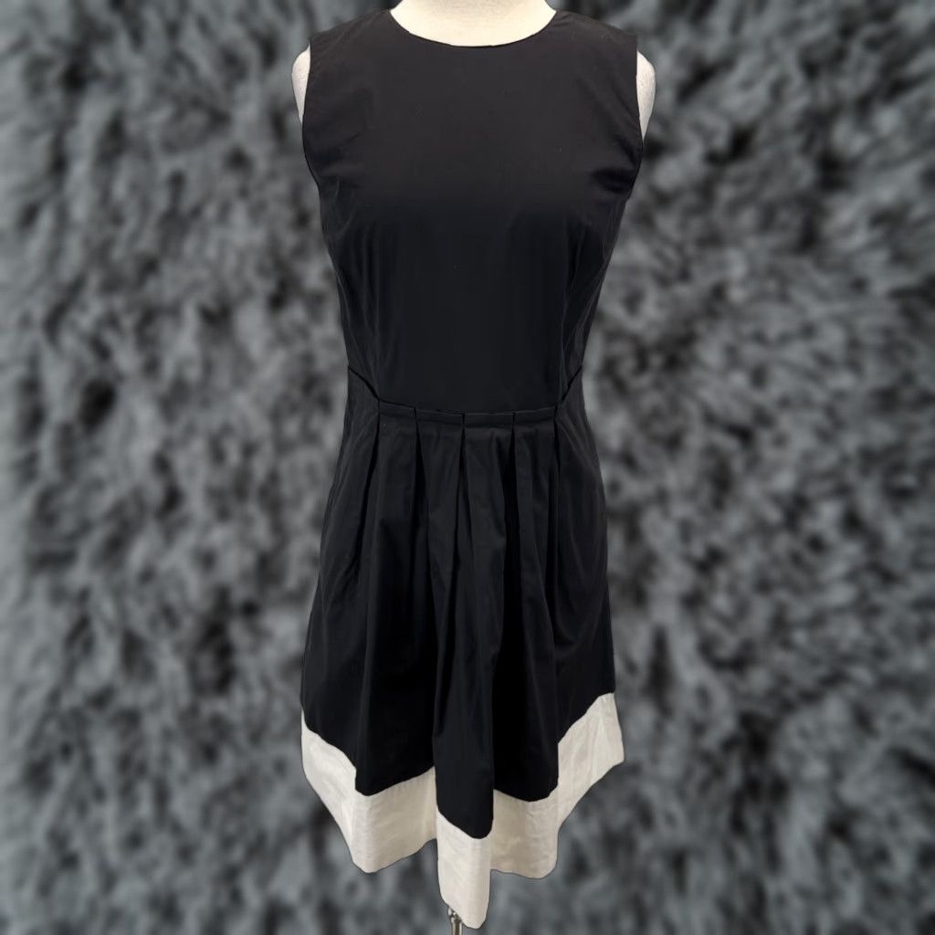 Talbots Talbots Fit N Flare Dress Petite 10P Sleeveless Knee Length Black White Womens Size L / US 10 / IT 46 - 1 Thumbnail