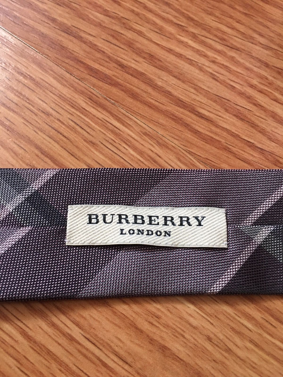 Burberry Burberry London Gray Purple Check Plaid Silk Mens Tie Size ONE SIZE - 5 Thumbnail