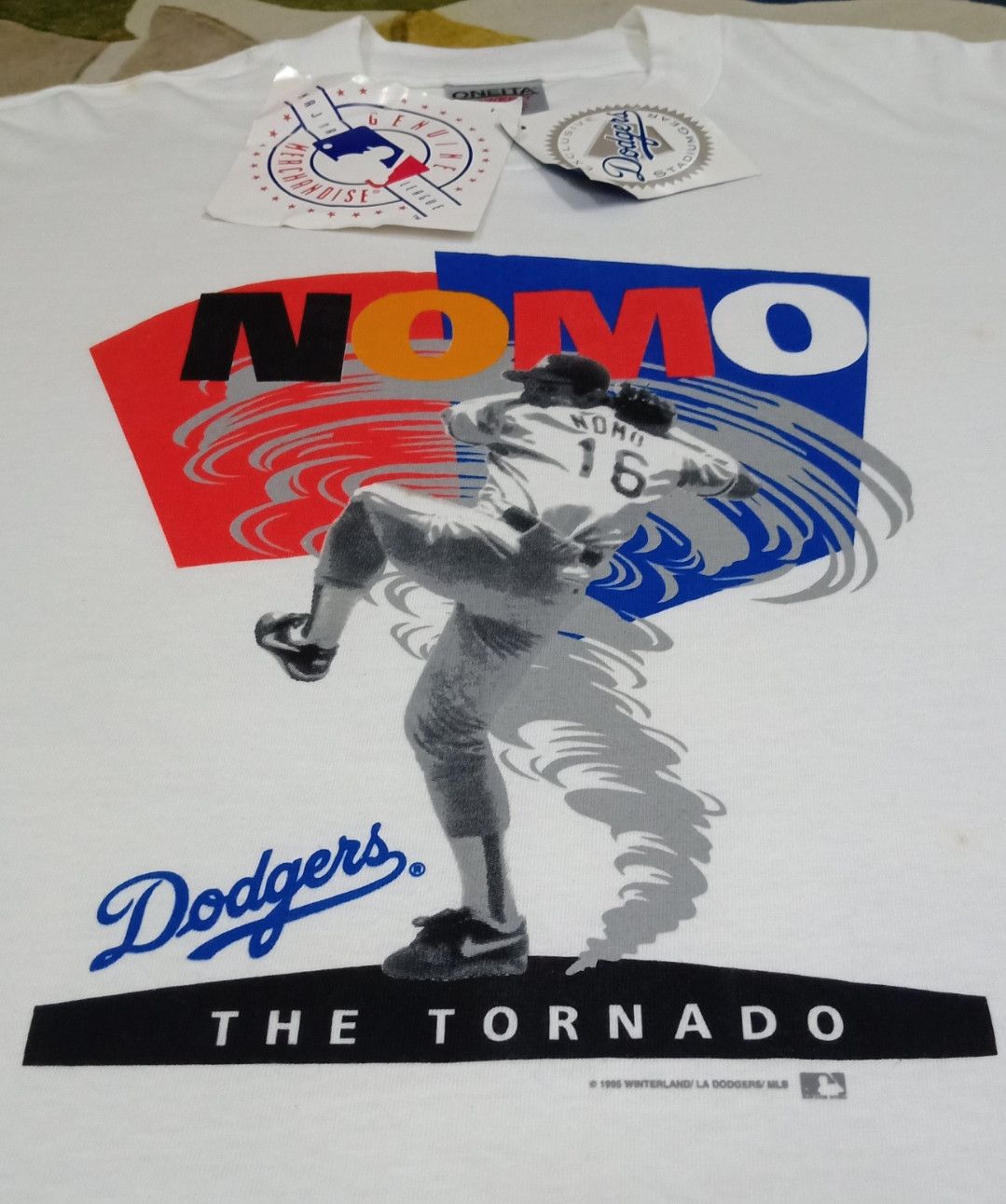 MLB Vintage 90s NOS Hideo Nomo "The Tornado" LA Dodgers T-shirt Size US L / EU 52-54 / 3 - 6 Thumbnail