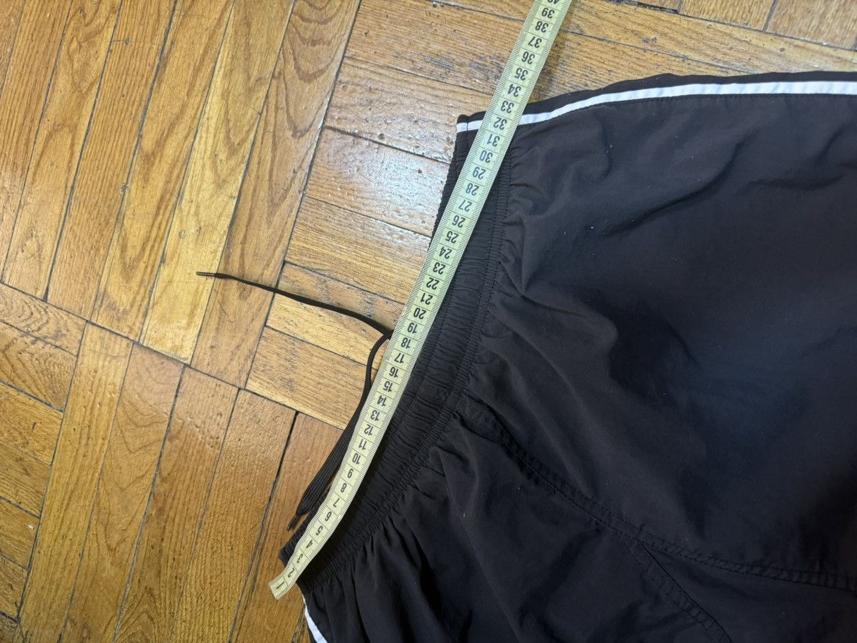 Nike × Vintage Vintage Nike y2k Logo Shorts Size US 30 / EU 46 - 8 Thumbnail