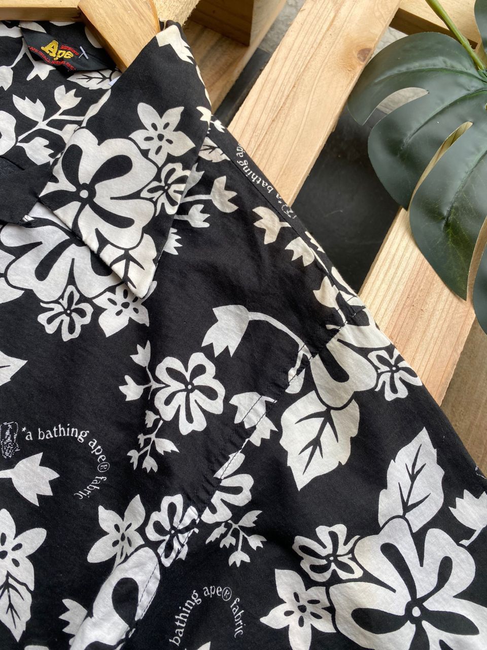 Bape Vintage Bape Floral Hawaii Shirt Cotton Size US L / EU 52-54 / 3 - 6 Thumbnail