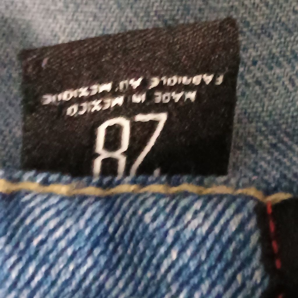 Bdg BDG High-Waisted Cropped Girlfriend Jean Light Wash Size 28 Size 28" / US 6 / IT 42 - 10 Thumbnail