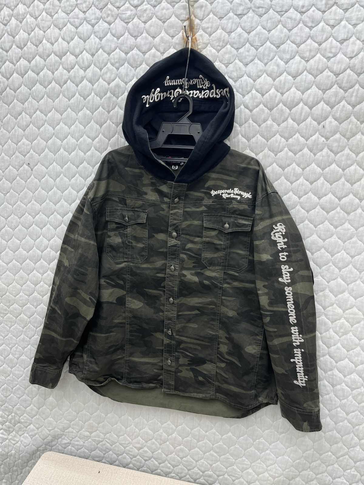 Anime 🔥🔥🔥ARCHIVE DIVINE RETRIBUTION ANIME HOODIE JACKET SHIRTS Size US L / EU 52-54 / 3 - 7 Thumbnail