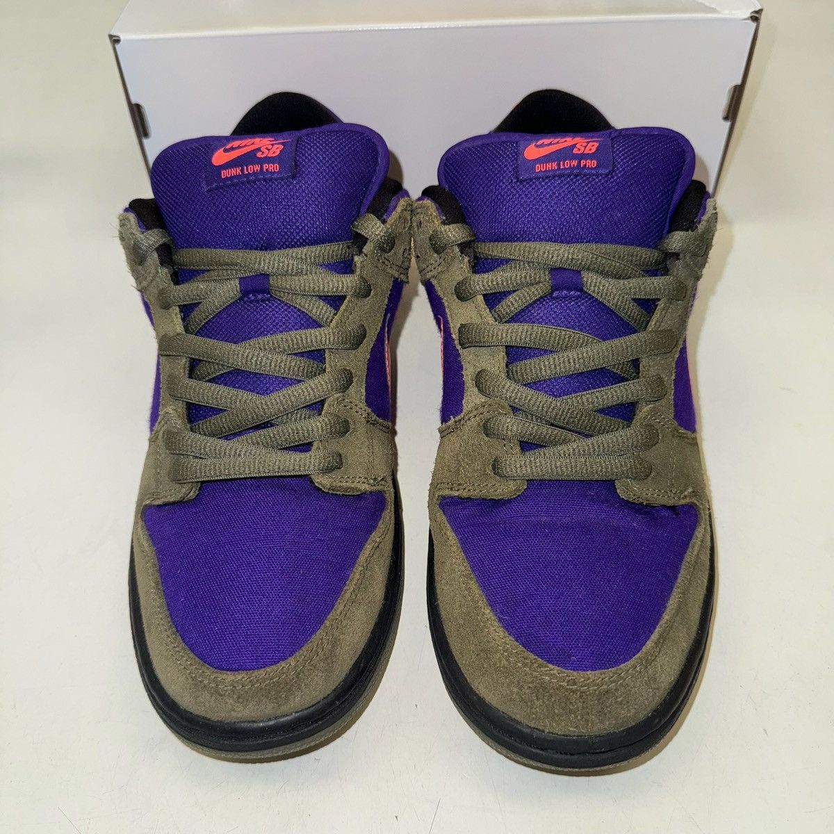 Nike Size 10 - Nike Dunk Pro SB Low Medium Olive Atomic Red Size US 10 / EU 43 - 4 Thumbnail