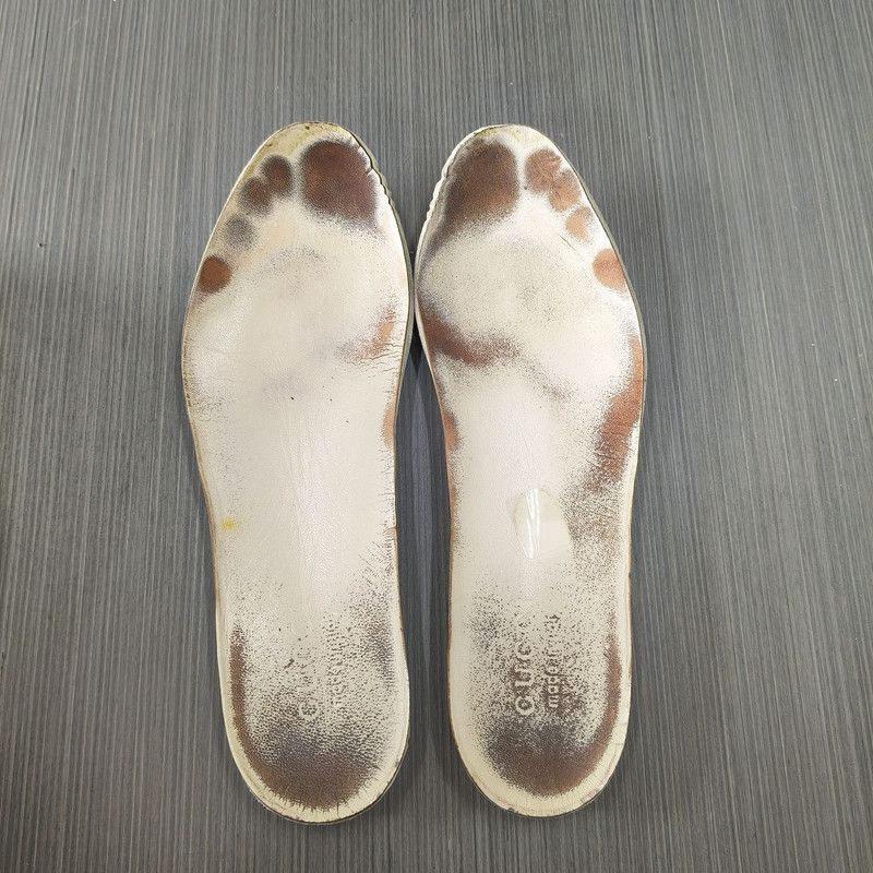 Gucci Gucci Rhyton White Dad Sneakers for Men - Size US 8.5 / EU 41-42 - 5 Thumbnail