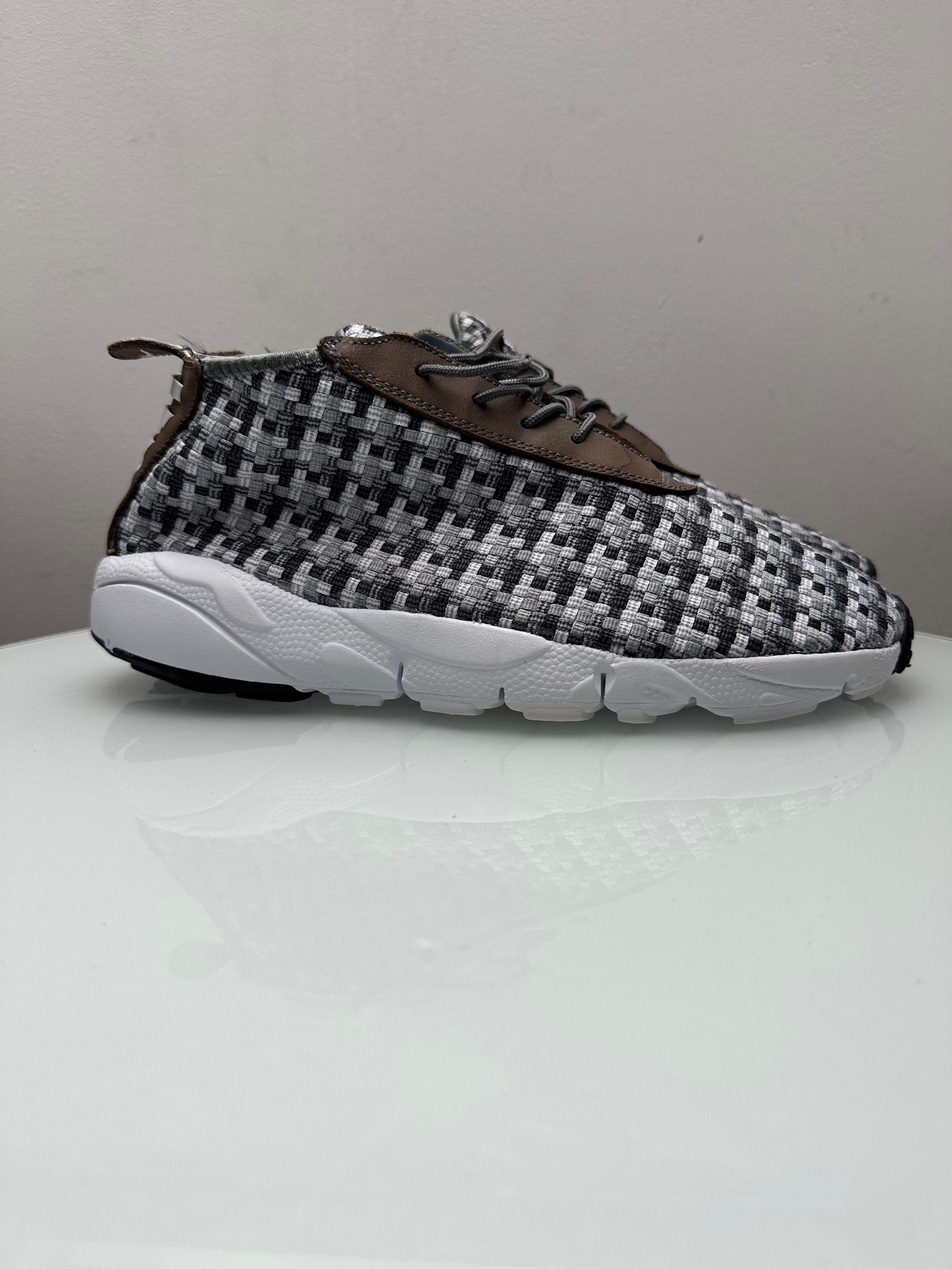 Nike NIKE AIR FOOTSCAPE DESERT CHUKKA US10 sneakers Size US 10 / EU 43 - 7 Thumbnail