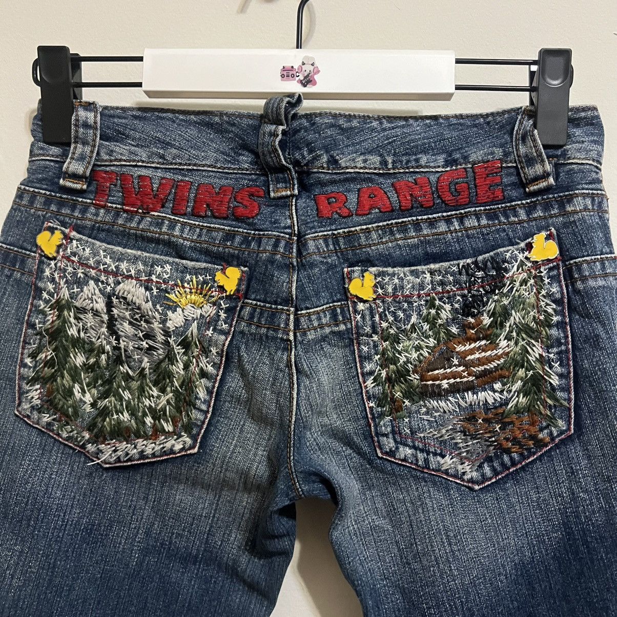 Dsquared2 DSquared2 Vintage Embroidered Low Rise Flare Jeans Size 27" / US 4 / IT 40 - 2 Thumbnail