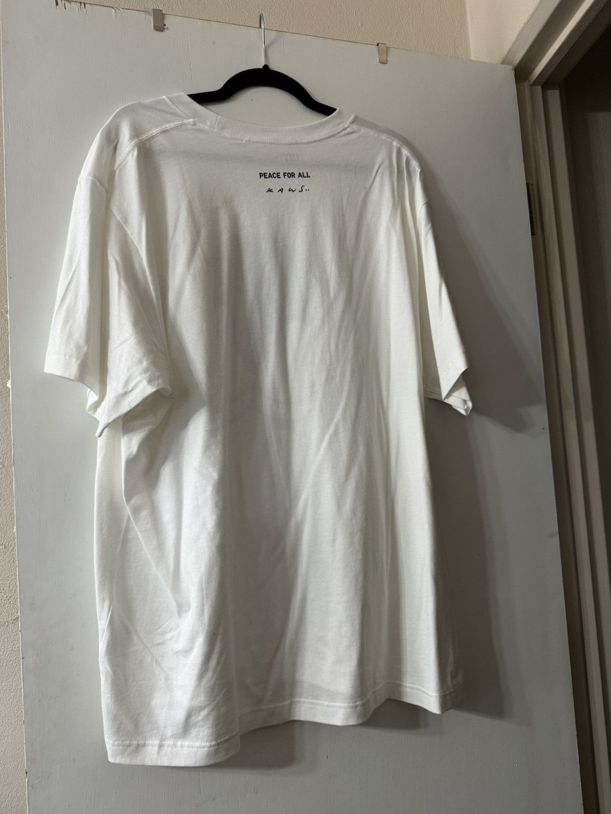 Kaws White Kaws Peace for all T-Shirt with Earth Graphic 3XL Size US XXL / EU 58 / 5 - 4 Thumbnail