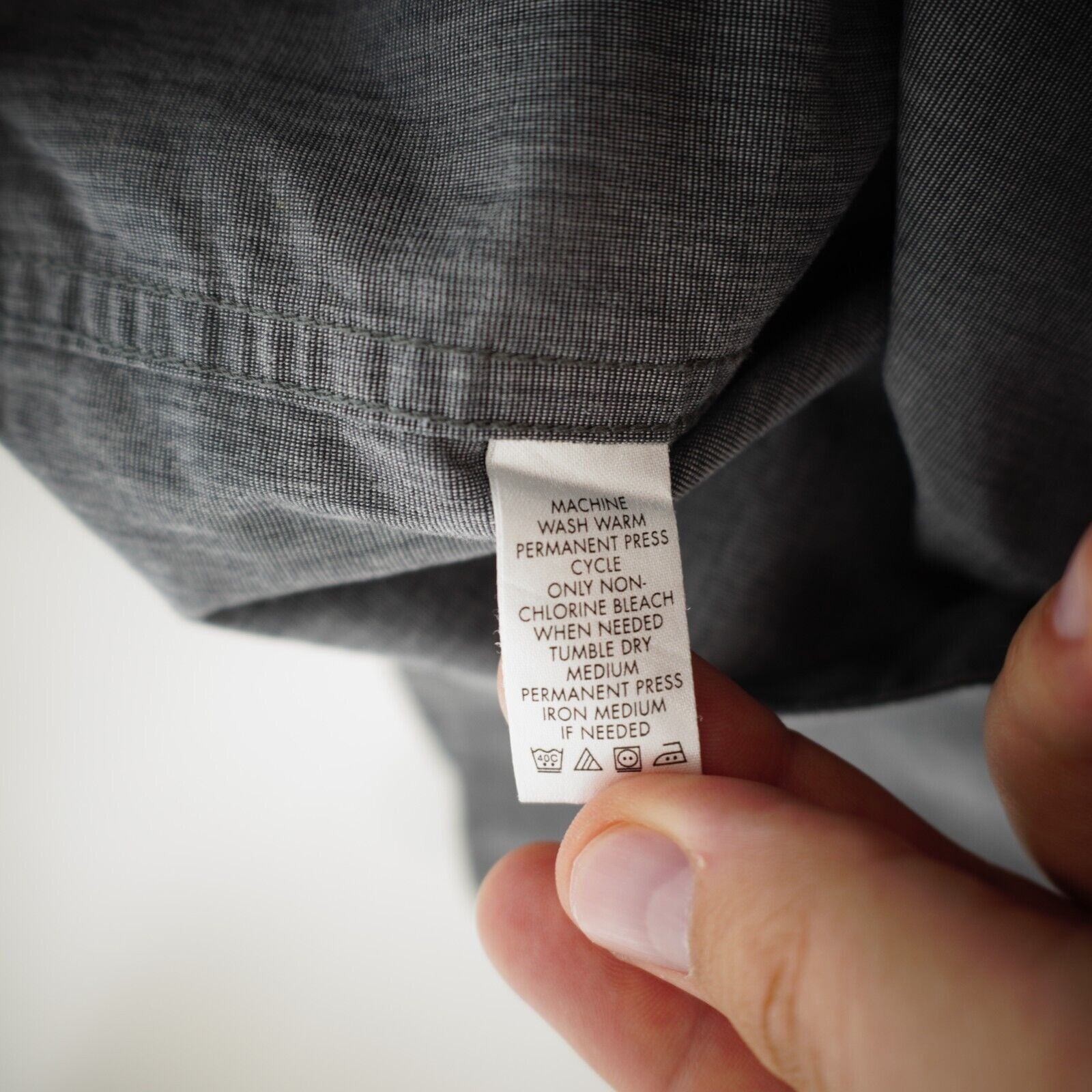 Calvin Klein Calvin Klein Gray XL Flip Cuff Collared Cotton Button Down Size US XL / EU 56 / 4 - 11 Thumbnail