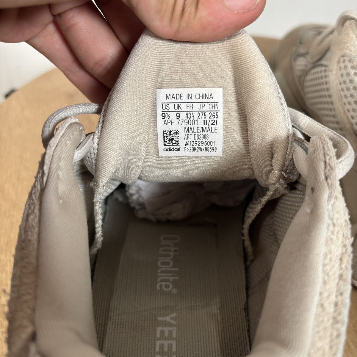 Adidas × Kanye West Adidas Yeezy 500 Blush Used 9.5M Size US 9.5 / EU 42-43 - 5 Thumbnail