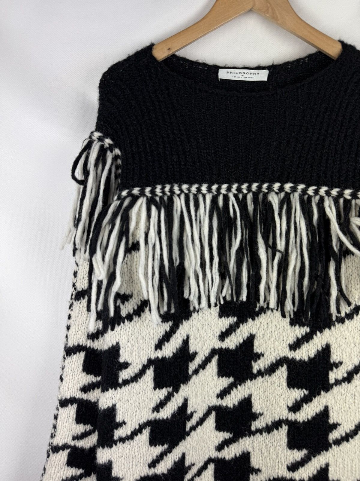 Philosophy di Lorenzo Serafini Philosophy Di Lorenzo Serafini Heavy Knitted Sweater Dress Size M / US 6-8 / IT 42-44 - 4 Thumbnail