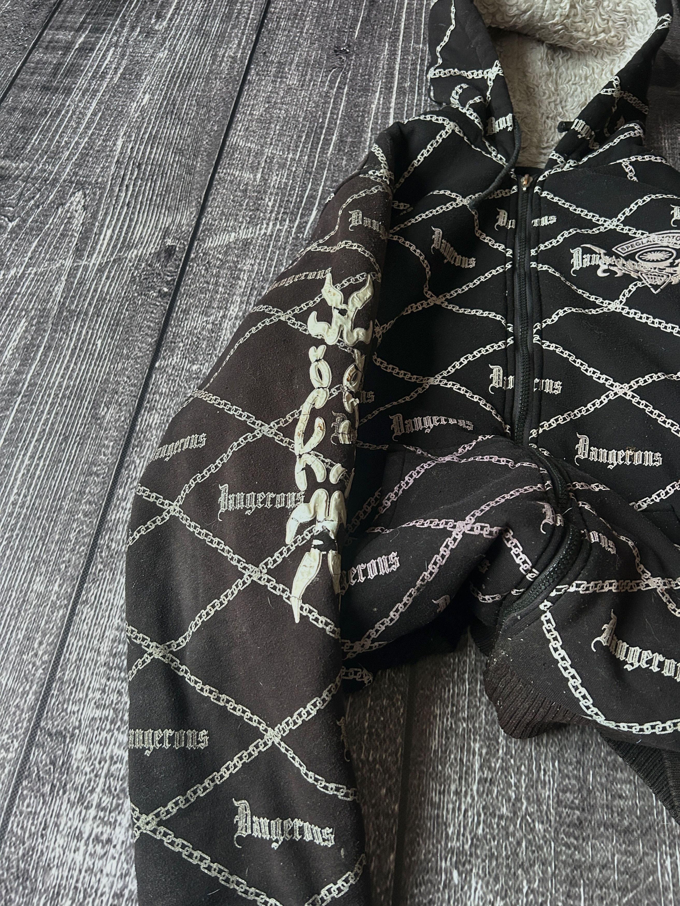 Vintage Dangerous Black All Over Print Sherpa Lined Zip Hoodie Size US M / EU 48-50 / 2 - 3 Thumbnail